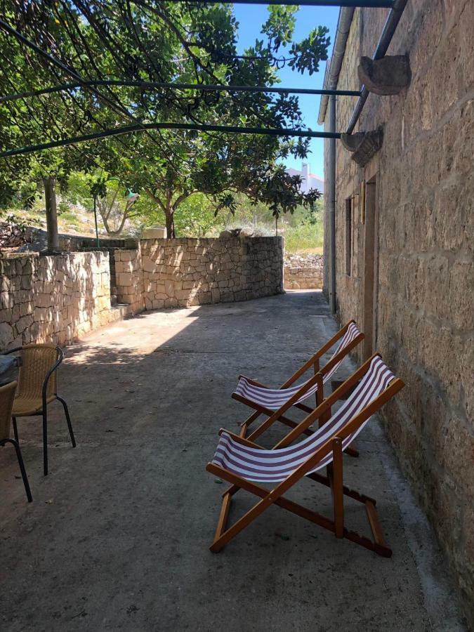 Holiday Home Villa Kastel Zrnovo Exterior photo